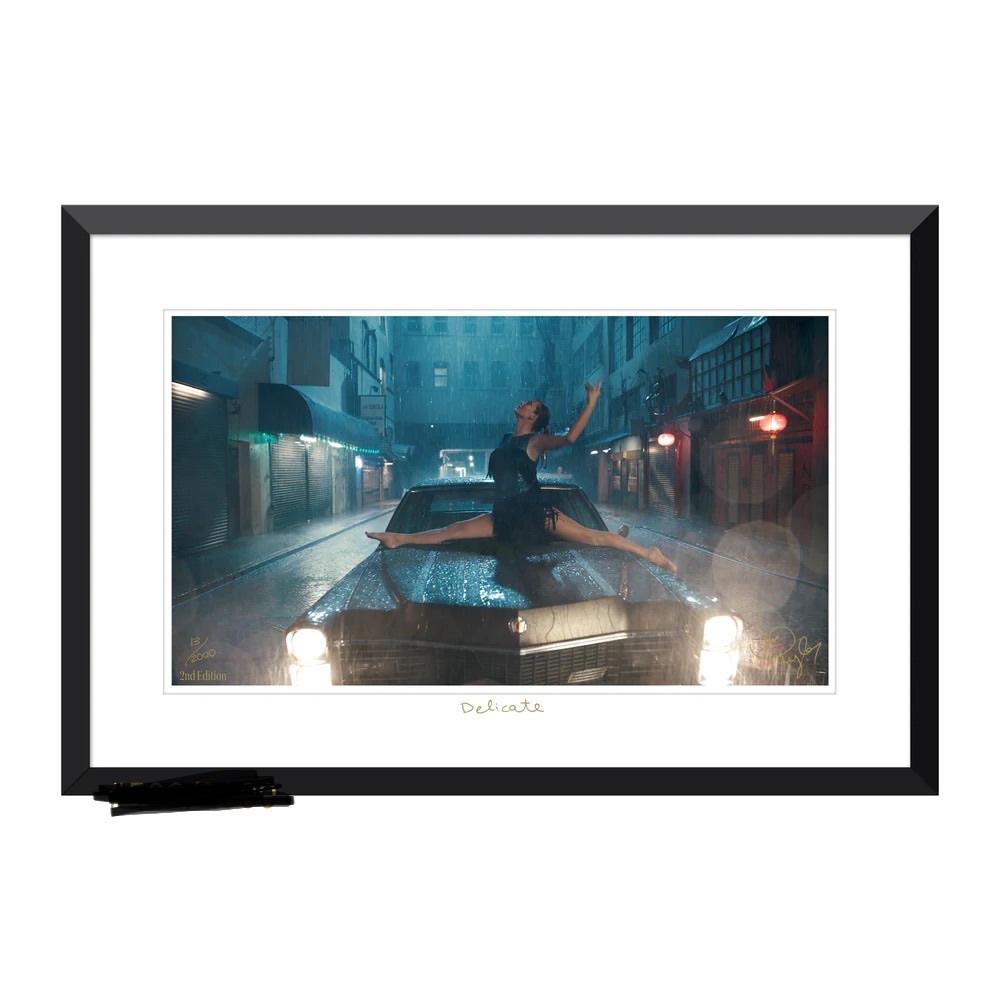 Delicate car lithograph